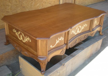 mesa de centro en madera 